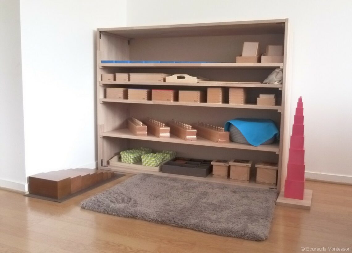 étagère matériel montessori vie sensorielle