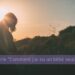 silhouette femme enceinte dans soleil couchant