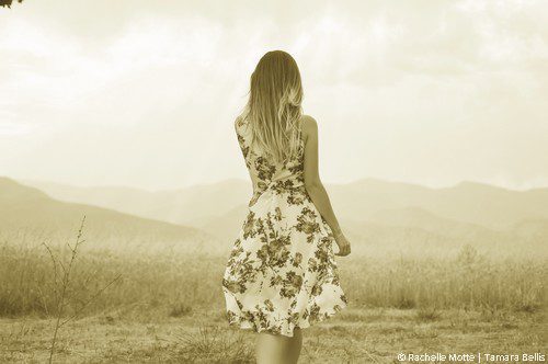 femme dans la lande